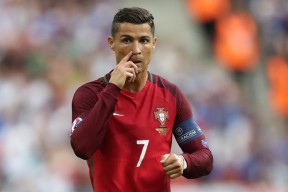 2026年世界杯-穆古鲁扎一战封神，日本新星虽败犹荣未来可期